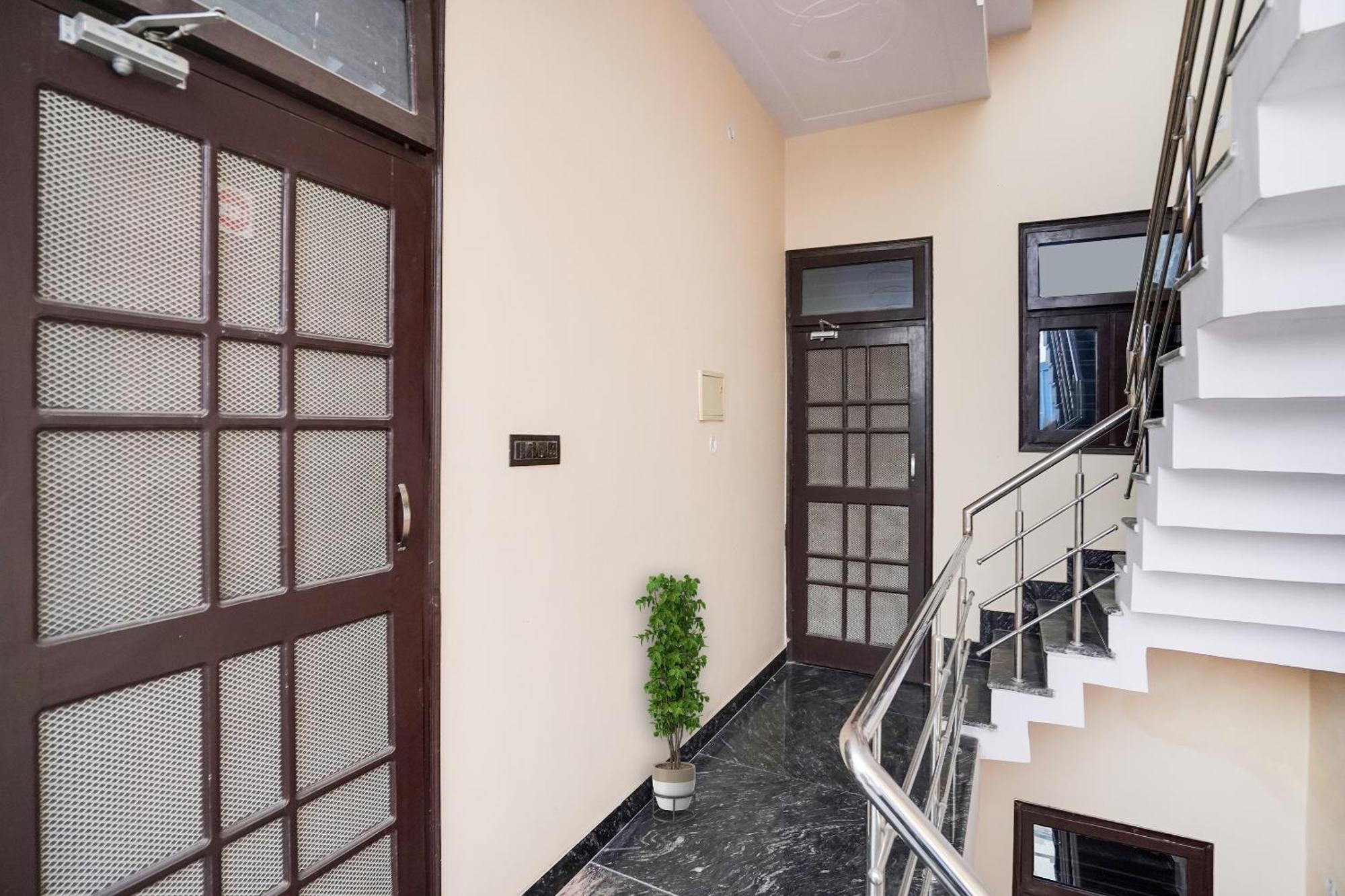 Hotel O Ayurma Inn Chinhat Exterior photo